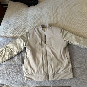 Lululemon bomber reversible